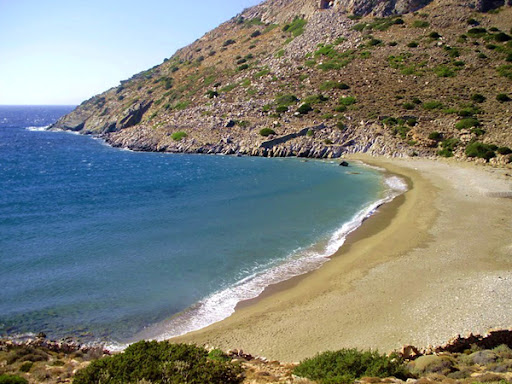 Η Κόκκινη Άμμος στα Μάταλα Κρήτης, η πρώτη εμπειρία, και ο Αρμεός.